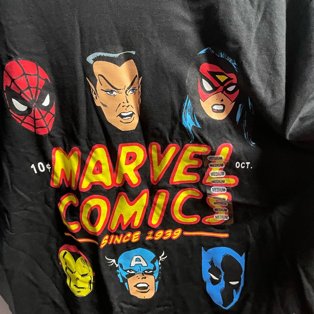 Marvel top - Picture 2 of 2